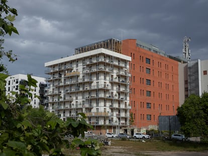 Edificio de la calle de Lola Iturbe, en Barcelona, construido con sistemas industrializados.